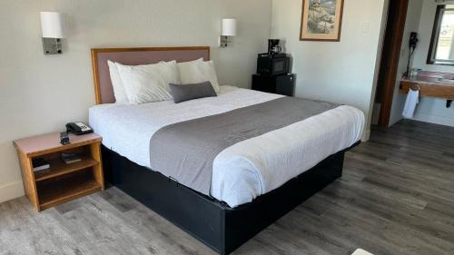 Brookings Hotel | Harbor Inn