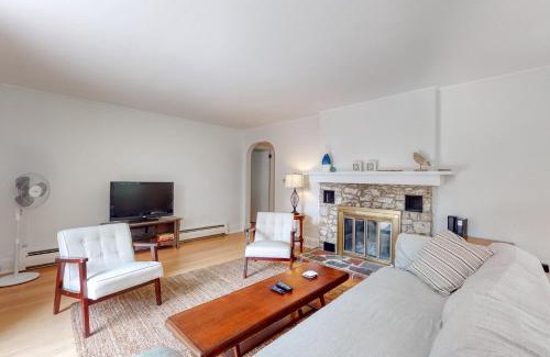 Boothbay Harbor House | Harbor View Retreat