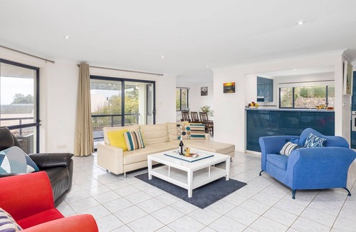 Boat Harbour House | Harbour Breezes – views of Boat Harbour