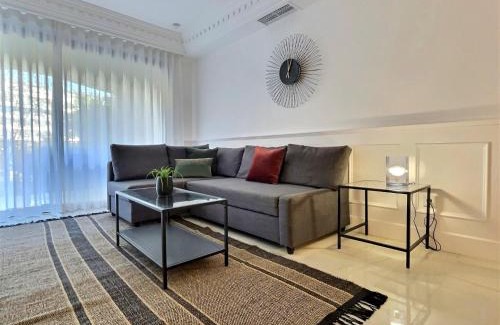 Puerto Banus Apartment | Harbour Heaven 2 Bed, 2 Bath Apartment Steps from Puerto Banus Marina and Beach