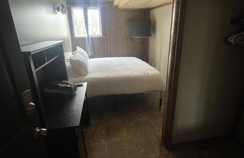 St. Anthony Hostel | Harbour Hutch