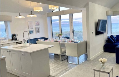 Amble House | Harbour Sands - Stunning Sea Views - 4 bed 2020 build