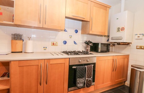 Buckie Cottage | HARBOUR VIEW, pet friendly, character holiday cottage in Findochty