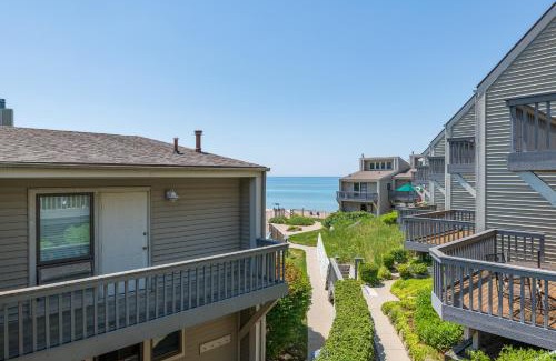 South Haven House | Harbours 10- Condo with community pool