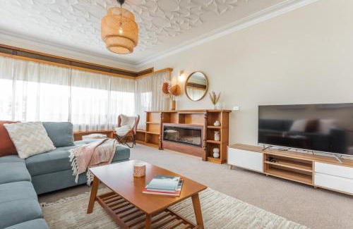 Albany House | Harbourview House - coastal chique in Albanys CBD
