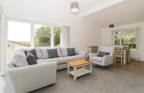 Heligan House | Harcombe House Bungalow 6