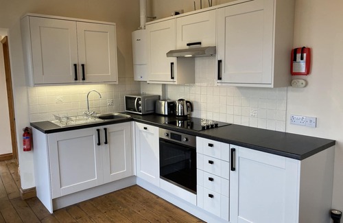 Kelston Cottage | Hare Cottage - Fantastic views from cosy cottage near Bath