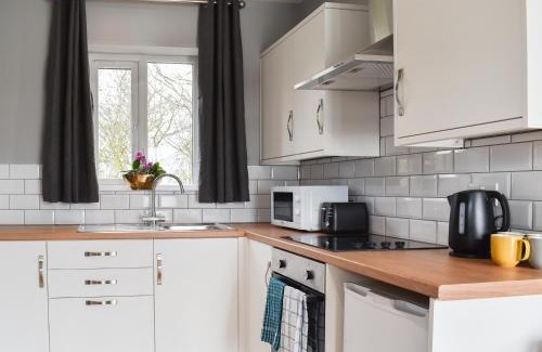 Huntingdon House | Hare Lodge - Uk30604