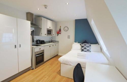 Bristol Floating Harbour Apartment | Harford House studios 22 - Hopewell
