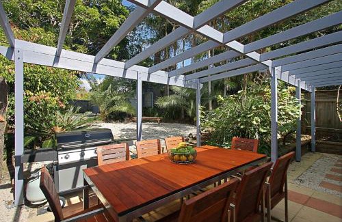 Byron Bay House | Harkaway - charming cottage in central Byron Bay