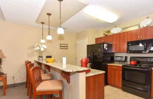 National Gardens Condo | Harley Retreat Close to Beach, Onsite Pool, WiFi