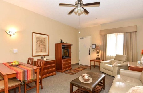 National Gardens Condo | Harley Retreat Close to Beach, Onsite Pool, WiFi
