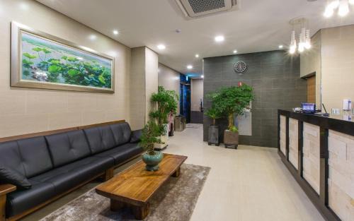 Gil-dong Hotel | Harmony Hotel