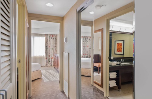 Secaucus Hotel | Harmony Suites