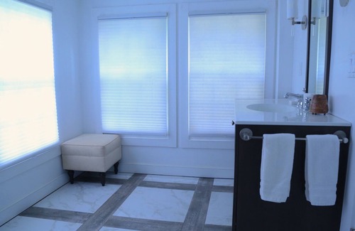 Village of Southampton Bed & Breakfast | Harpoon House