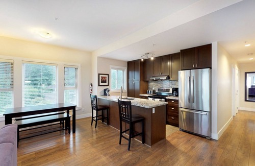 Harrison Hot Springs Apartment | Harrison Lake View Suites