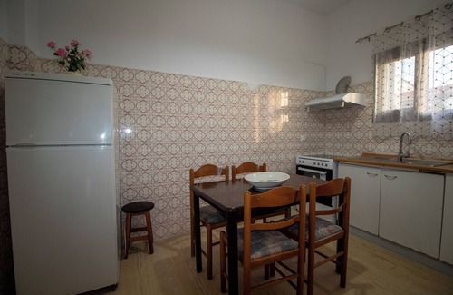 Acharavi House | Harrys bar & apartments