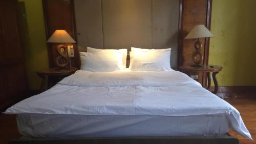 Valenzuela House | Hassan Sisters' EnSuites
