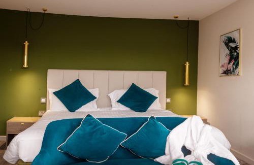 Down Hatherley House | Hatherley Manor Hotel & Spa