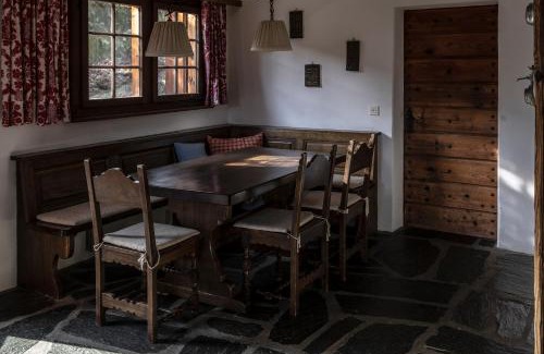 Laax Apartment | Haus 1 - 4.5 Zimmer Haus in ruhiger Wohngegend mit Garten
