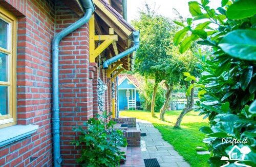 Daenschendorf Apartment | Haus am Dorfteich Fehmarn