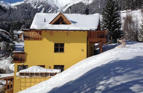 Pettneu am Arlberg Apartment | Haus Aperies