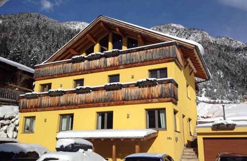 Pettneu am Arlberg Apartment | Haus Aperies