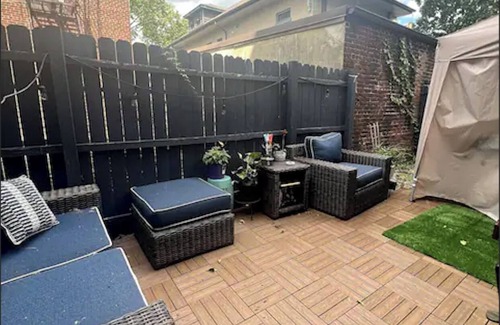 The Heights Condo | Haüs of Bliss: A Luxe, 2- Story Condo w/Hottub 20min from Manhattan & Metlife