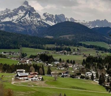 Neuberg House | Haus Ratgeb