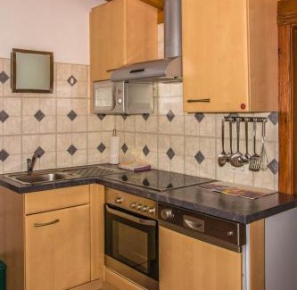 Brand Apartment | Haus Saroja