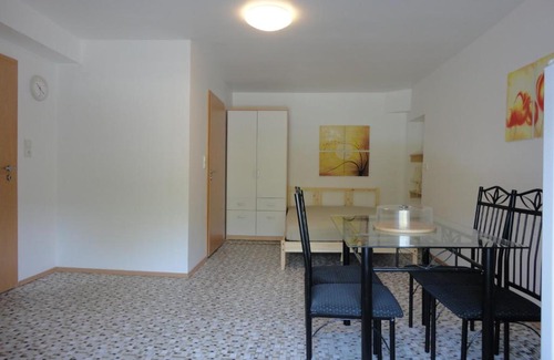 Burg-Reuland House | Haus Wangen Studio