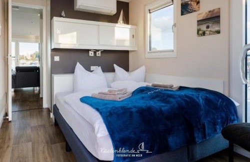Ribnitz Boat Rental | Hausboot Arielle