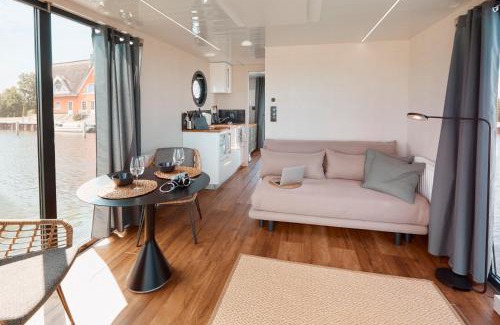 Neuenkirchen Apartment | Hausboote und Fewo Vieregge