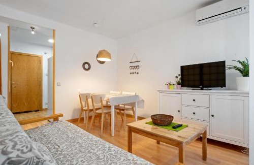 Torredembarra Apartment | Hauzify I Apartament Torremar