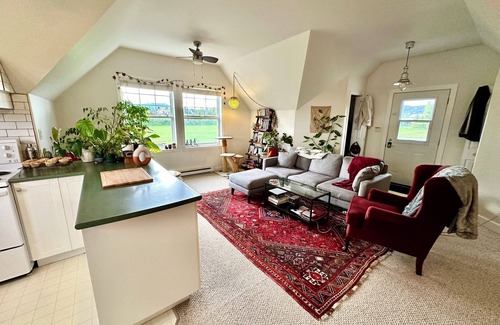 Brentwood Bay Other | Have a Loud Macaw Farm Stay!