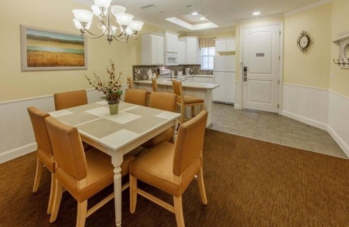 Conroe Condo | Have Family Fun Outdoors in this 2BD condo with onsite resort activities