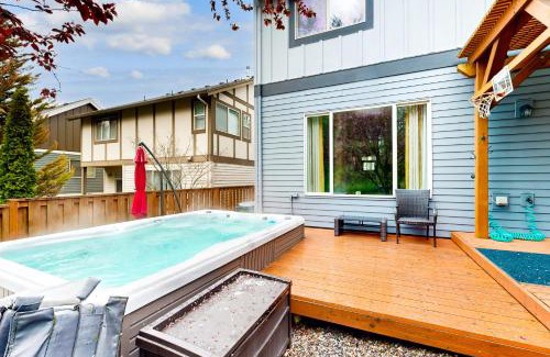 West Haven-Sylvan House | Haven Among Tranquil Pines