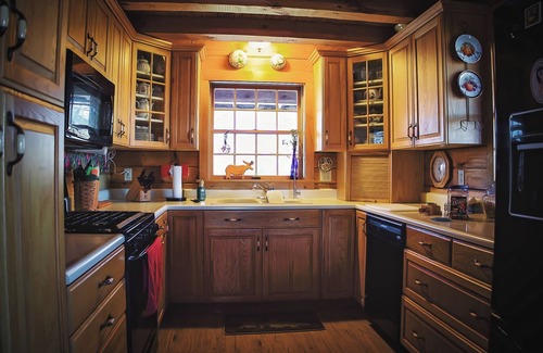 Noblesville Cabin | Haven in the City