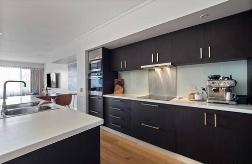 Augusta Apartment | Haven on Seine - Luxury Apartment 3B - Haven on Seine - 3 Bedroom Luxury Apartment overlooking the bay.