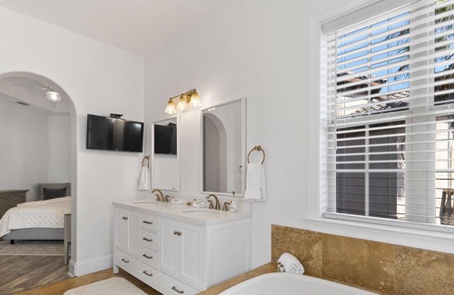 St. Tropez Villa | Haven's Getaway-Fantastic Community Pool | Steps From Beach!