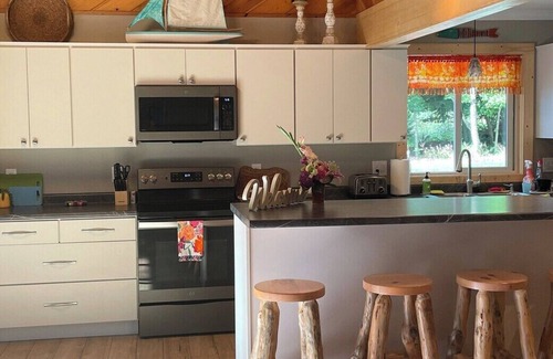 Frankfort House | Havens to Betsie - SPA AND MODERN LUXURY IN NATURE