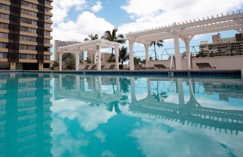 McCully - Moiliili Condo | Hawaiian Monarch 1105 Condo by RedAwning