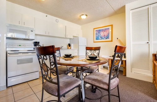 Waikiki Apartment | Hawaiian Sun Holidays