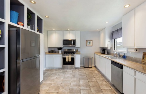 Hawi Cottage | Hawi Haven! Where far away never felt so close to home!