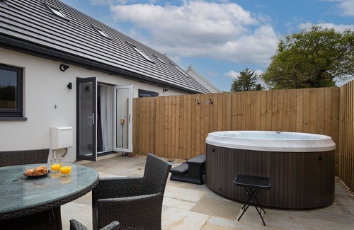 St. Florence Cottage | Hawthorn Cottage