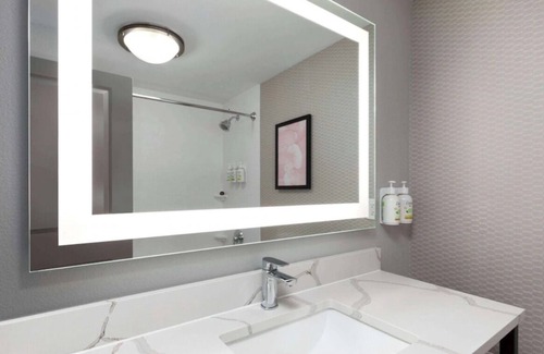 Knoxville Hotel | Hawthorn Extended Stay By Wyndham Knoxville