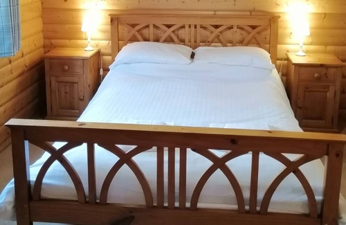 Kenwick Cabin | Hawthorn Lodge - Woodland Lodge with hot tub