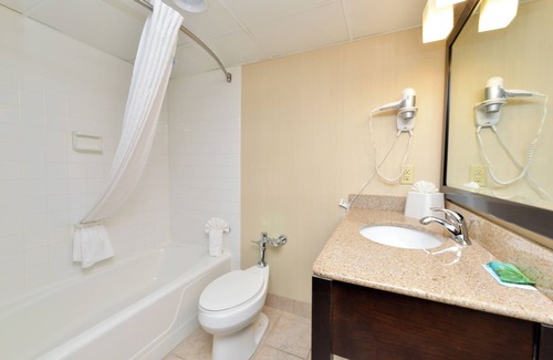 Winston - Salem Hotel | Hawthorne Inn and Conference Center