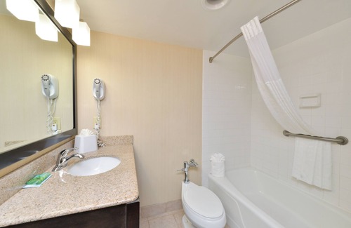 Winston - Salem Hotel | Hawthorne Inn and Conference Center