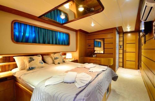 Fethiye City Center Boat Rental | Hayat Bu, Boot